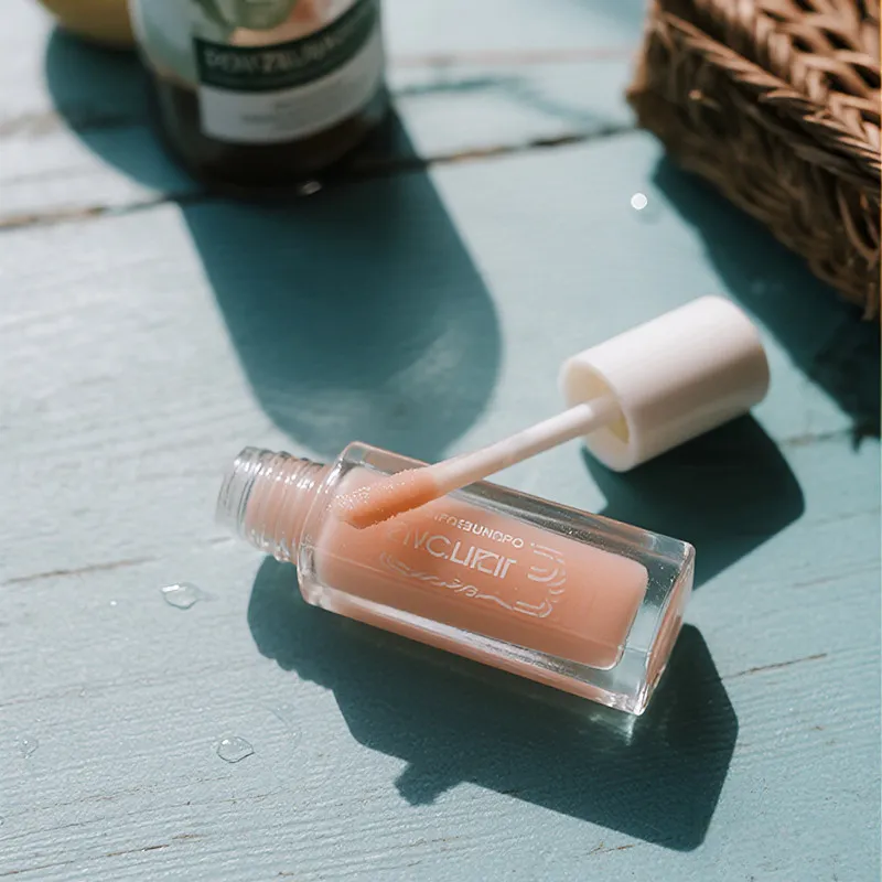 Prozoren sijaj za ustnice v razsutem stanju